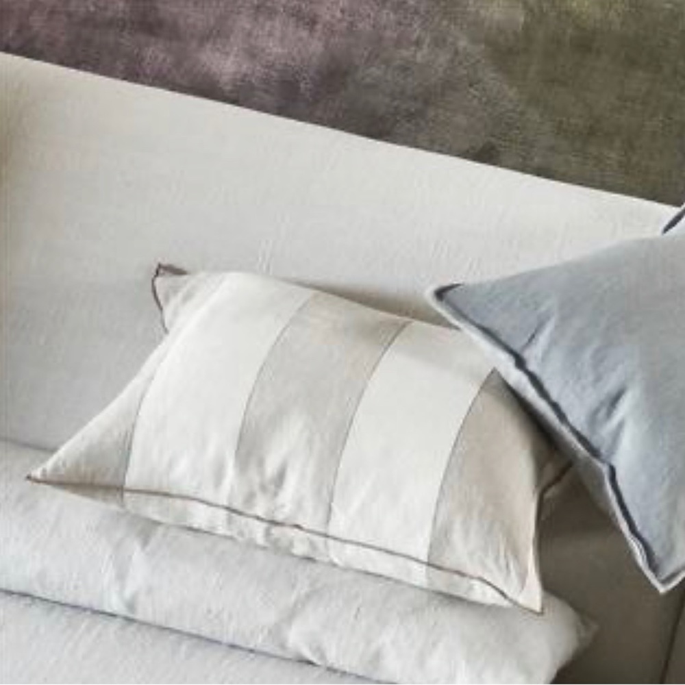 DESIGNERS GUILD BRERA GESSATO NATURAL DECORATIVE PILLOW COVER
